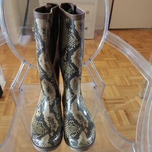 Snakeskin print rain boots size 9 Dirty brand